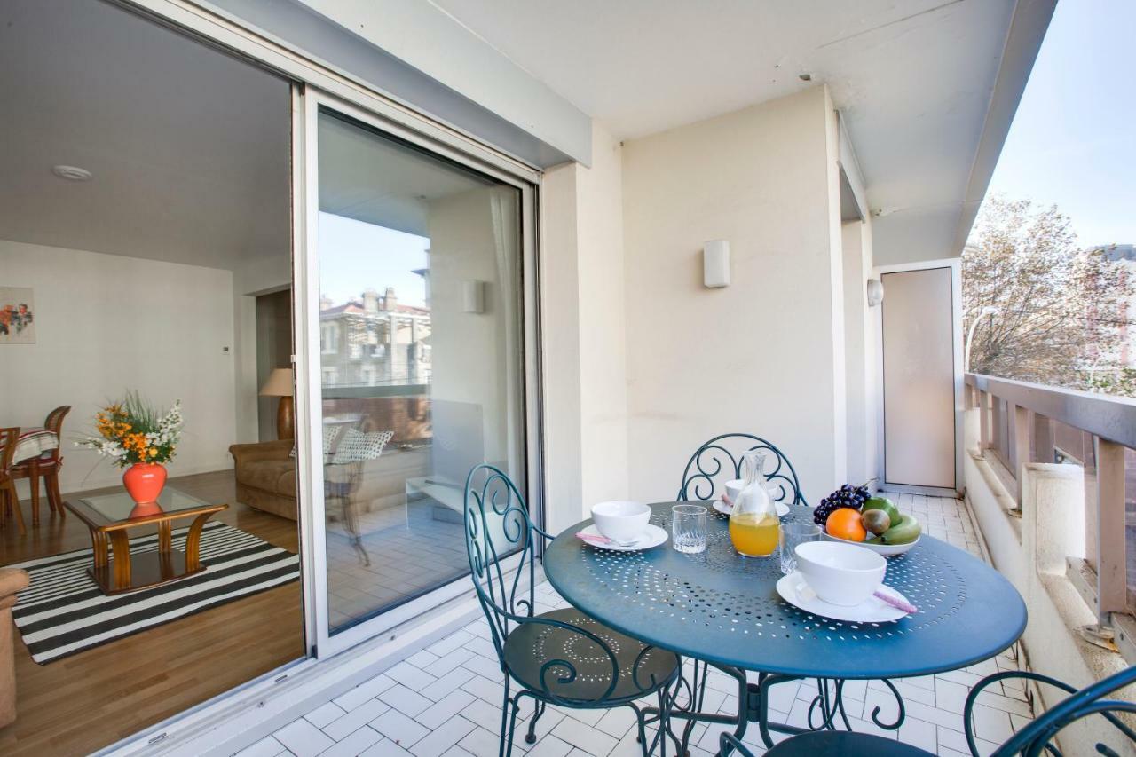 Welkeys Apartment - Pellot Biarritz Exteriör bild