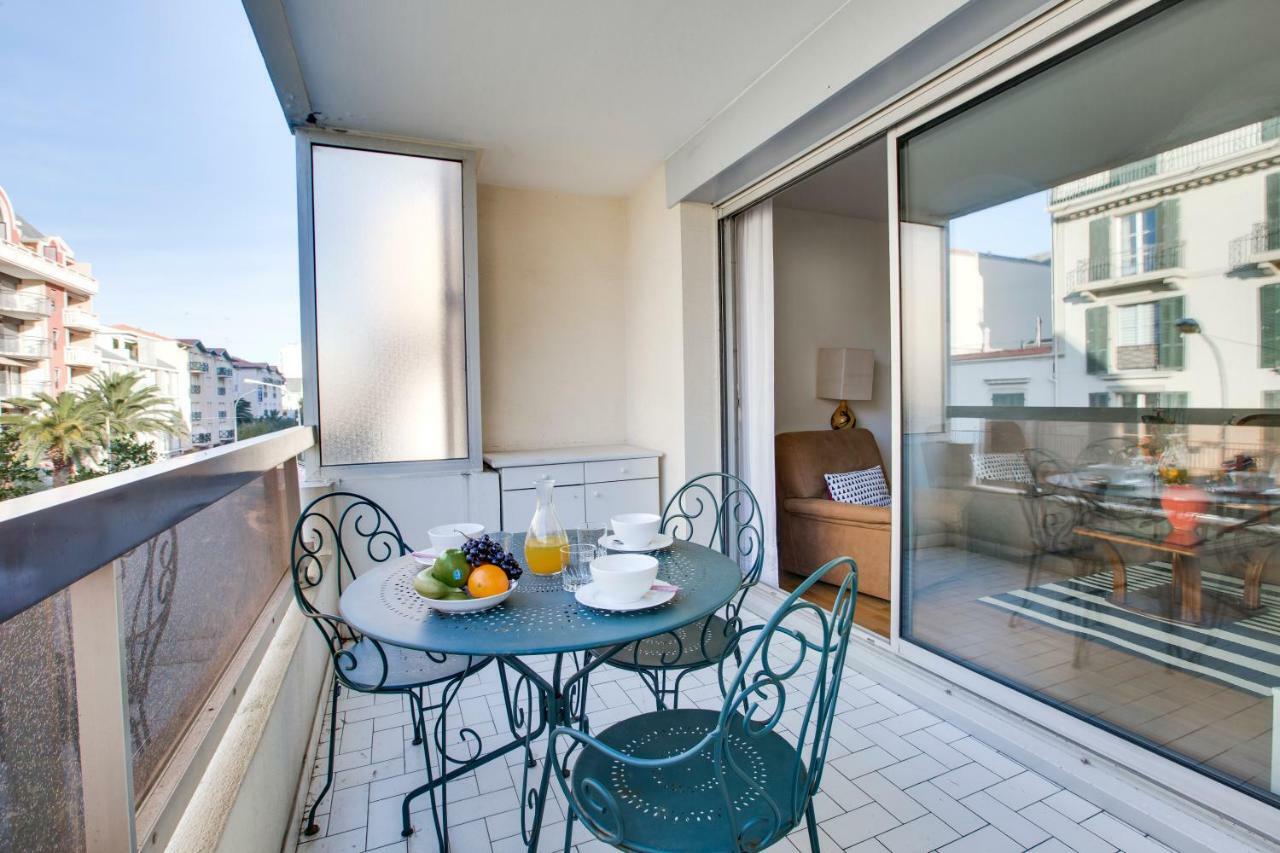 Welkeys Apartment - Pellot Biarritz Exteriör bild